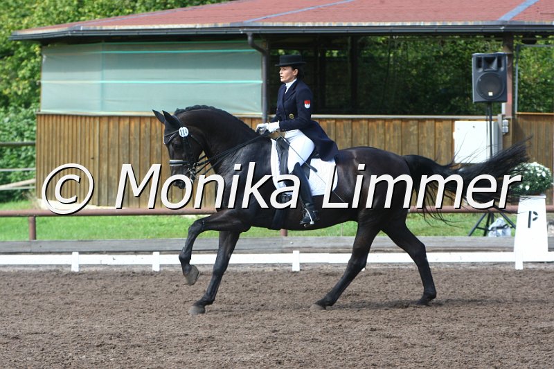 109M4260_Rainsorough_Dressur Sxx.JPG